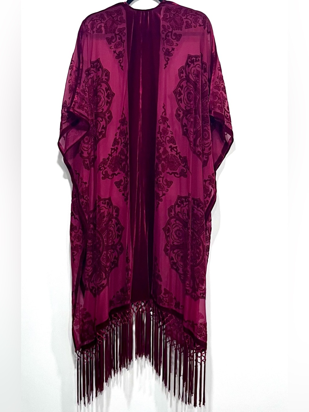 Torrid 3/4 deep magenta velvet burnout kimono duster